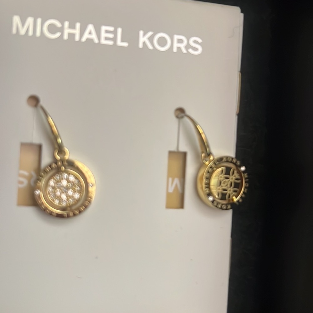 New MICHAEL KORS GOLD-TONE FLIP GLITZ REVERSIBLE CRYSTAL PAVE EARRINGS NEW - Picture 10 of 12
